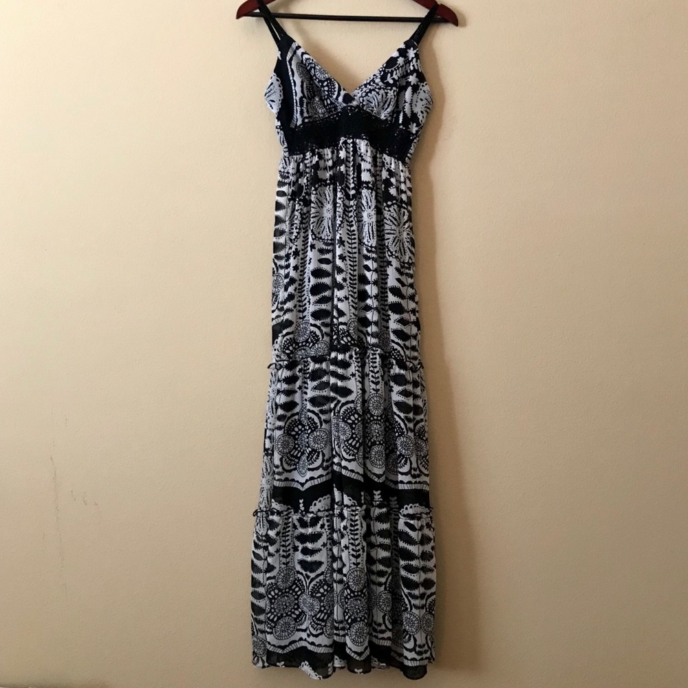 ALYN PAIGE Black & White Maxi Size 3/4